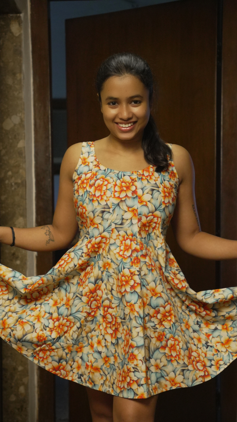 Manjiri Short Dress